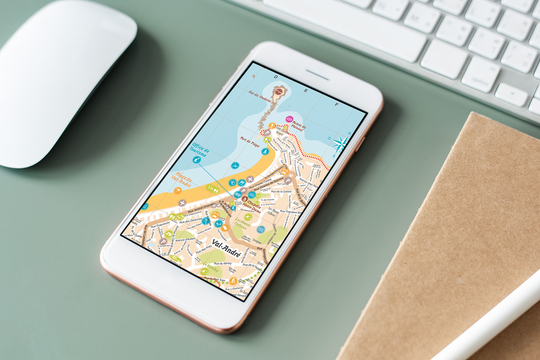 Maquette des cartes LTLM Tourisme, par Mathilde Vassallo.