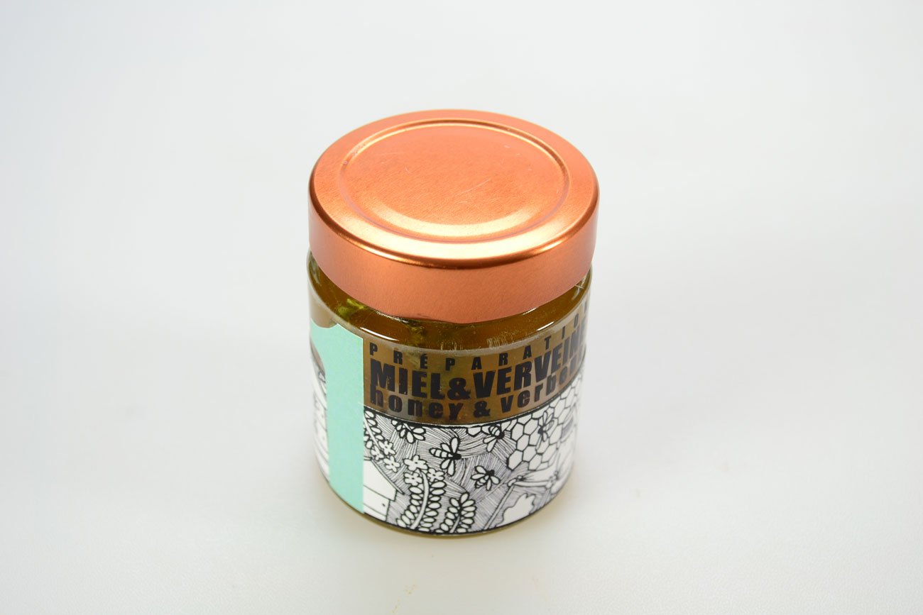 Habillage de packaging des miels Famille Mary, par Mathilde Vassallo pour Carton Graphique.